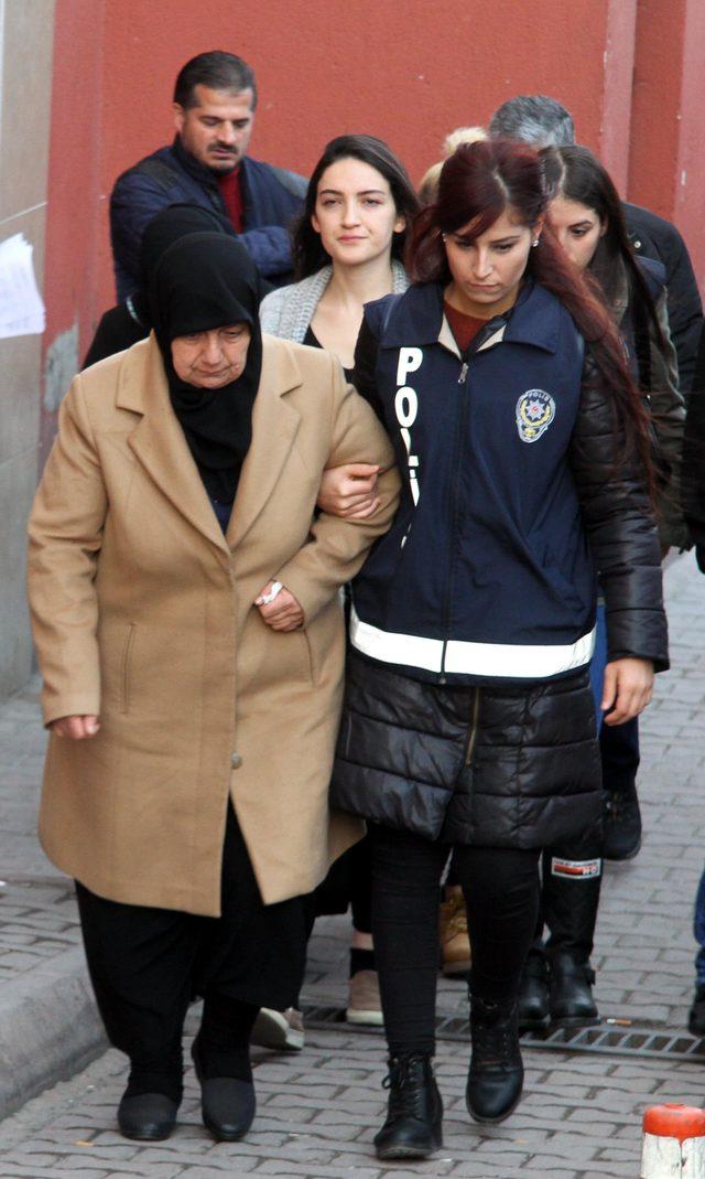 FET&Ouml; ş&uuml;phelisi Boydak ailesinden 3 kişi adliyede 1