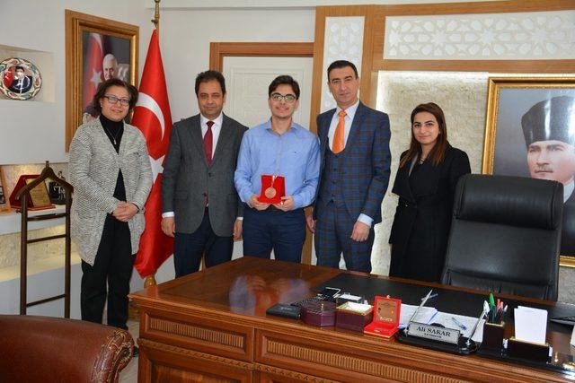 Özel Çınar Fen Lisesi’nden TÜBİTAK başarısı