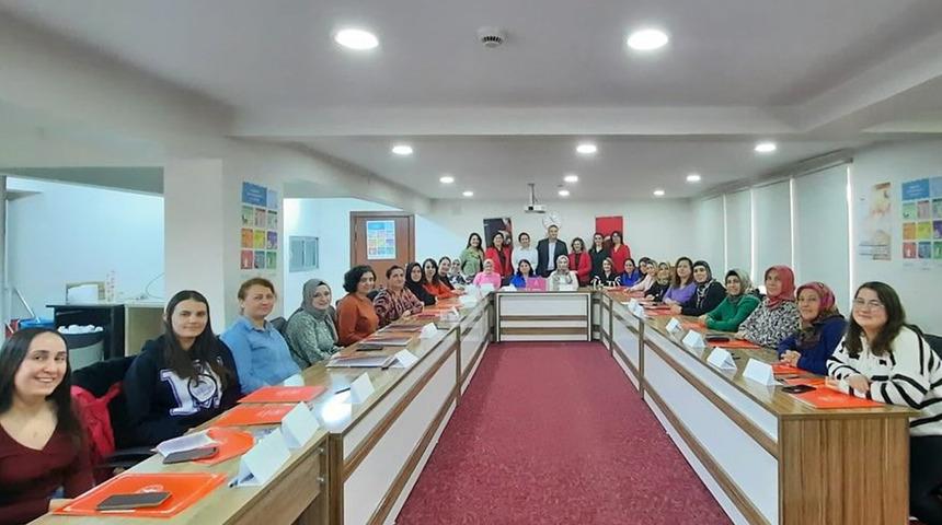 Niğde'de, 'Anne Sütü ve Emzirme Danışmanlığı Eğitimi'