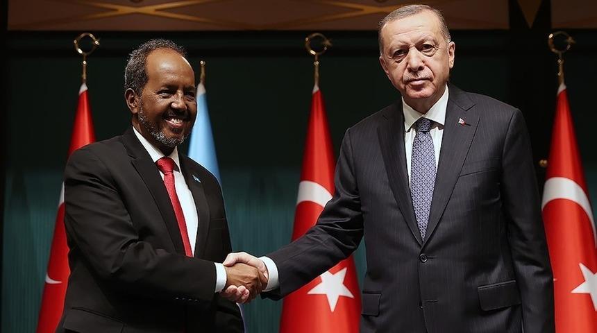 Cumhurbaşkanı Erdoğan, Somali Cumhurbaşkanı Mahmud ile bir araya geldi