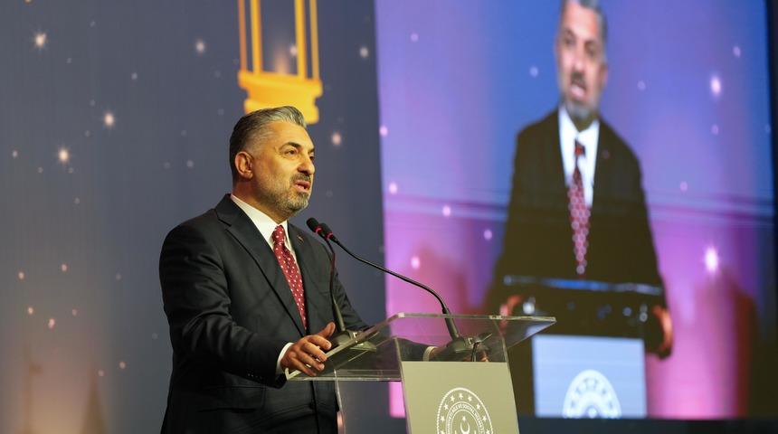 RTÜK Başkanı Şahin'den Flash Haber TV açıklaması: "Asılsız iddialarla kamuoyunu yanıltmaya çalışan girişimlere karşı sessiz kalınmayacak"