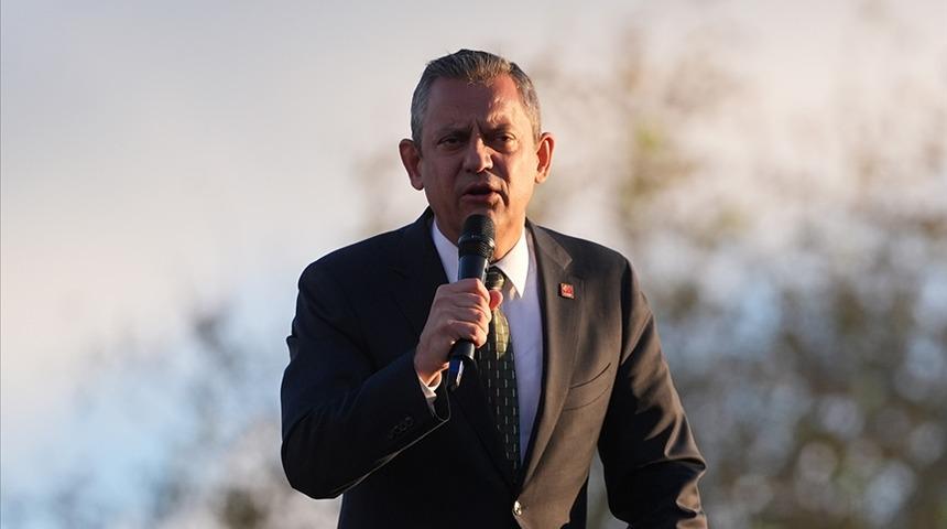 CHP lideri &Ouml;zel: "Bug&uuml;n &ccedil;ıkan iddianame herkesin bildiği ger&ccedil;eği bir kez daha ilan etti"