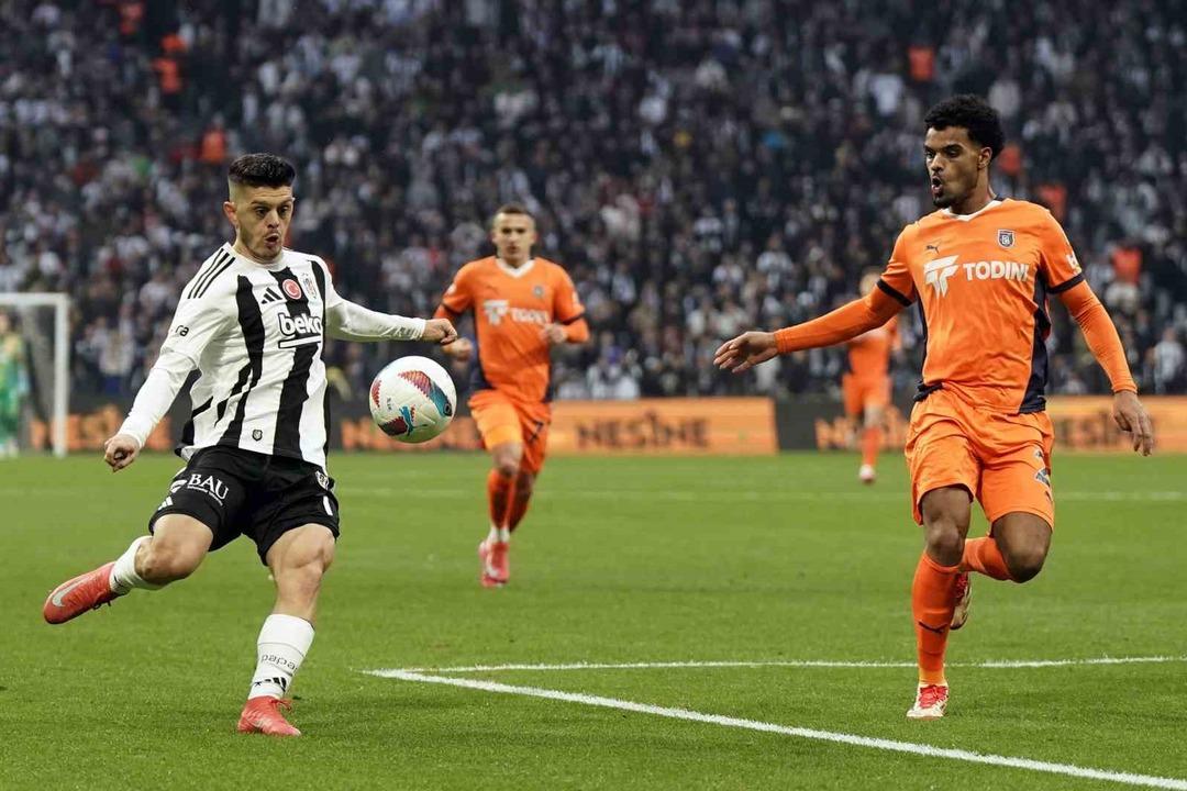 Beşiktaş ta kötü gidiş son sürat devam ediyor! Şimdi de Başakşehir e mağlup oldular... 2
