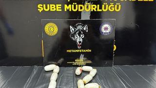 Midelerinde uyuşturucu çıkan 2 şüpheli, tutuklandı