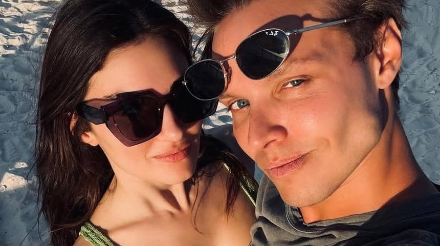 Murat Ceylan ve Gizem Güneş'ten aşk pozu! Tatil pozlarıyla beğeni topladı