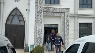 İki farklı iş yerini soydular! Şüphelilerden biri yakalandı