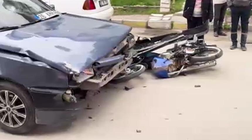 Otomobil ile motosiklet çarpıştı, 2 çocuk yaralandı