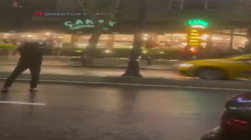 Kadıköy'de iş yeri kurşunlayıp videoya çekmişler