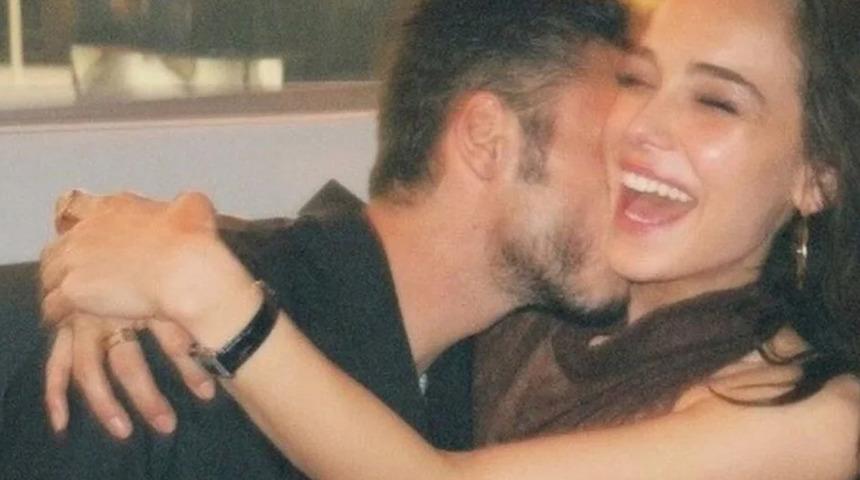 Hafsanur Sancaktutan'tan sevgilisi Kubilay Aka'nın yeni yaşında romantik kutlama