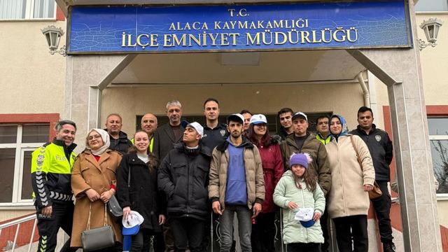 Özel bireylerden anlamlı ziyaret!