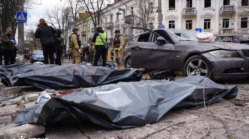 Rusya bu kez balistik füzeyle vurdu: 21 sivil hayatını kaybetti