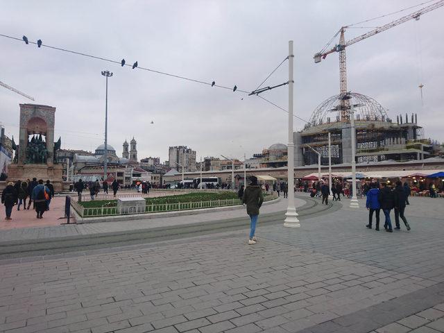 Taksim Camisinin kubbesi yükseliyor