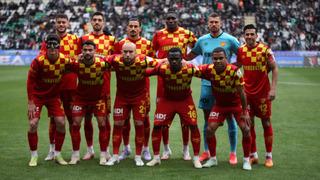 Göztepe, freni patlamış kamyon gibi yuvarlanıyor...