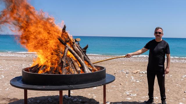 Kemer'de turizm sezonu, olimpiyat ateşiyle açıldı
