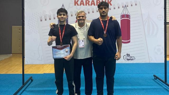 Şırnaklı 2 sporcu boks şampiyonasında Türkiye 3.’sü oldu