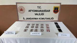 Afyonkarahisar'da jandarma çok sayıda uyuşturucu hap ele geçirdi
