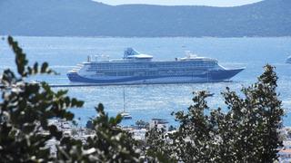 Bodrum'a Marella Discovery 2 kruvaziyeri 1874 yolcu getirdi