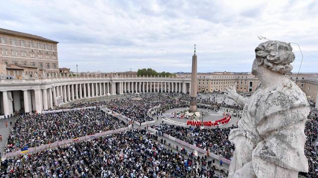 Vatikan'da ‘Palmiye Pazarı’ ayini yapıldı! 20 bin kişi katıldı