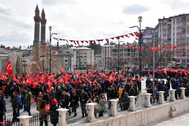 Sivas'ta 10 bin kişi, 'Zeytin Dalı Harekâtı'na destek için yürüdü