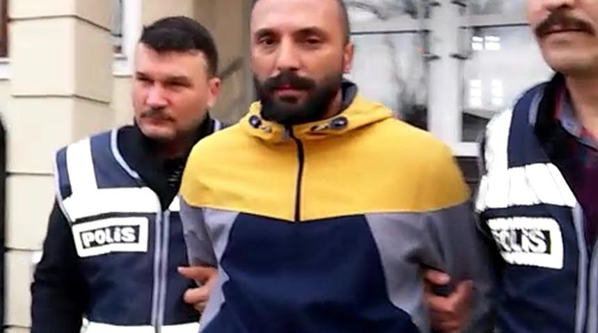 Firari cinayet h&uuml;k&uuml;ml&uuml;s&uuml; yakalandı