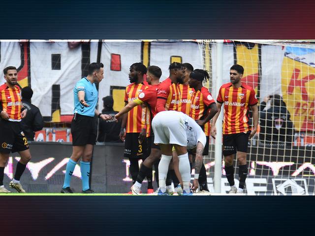 Süper Lig'de böyle maç görülmedi... Şimdiden kara kara düşünmeye başladılar! Fenerbahçe maçı öncesi takımda neredeyse oynayacak oyuncu kalmadı