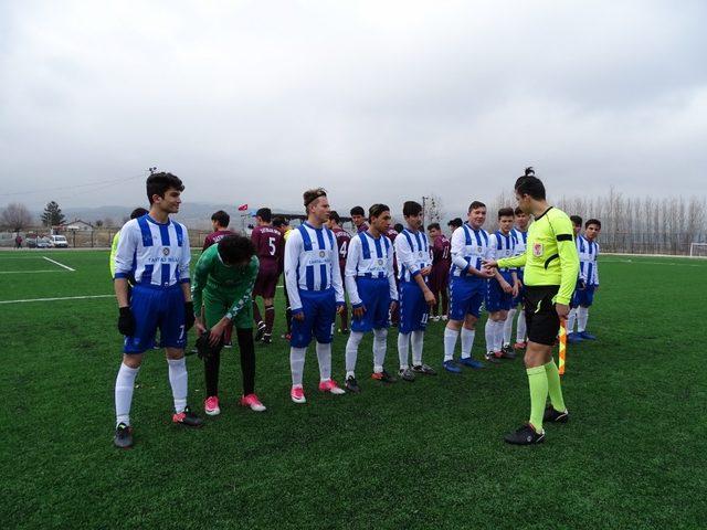 U 17 Gediz- Hisarcık Grubu’nun şampiyonu Dayınlarspor