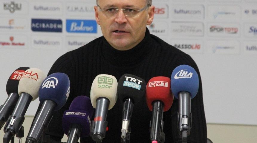 Buz: "Robinho fakt&ouml;r&uuml; &ouml;n plana &ccedil;ıktı"