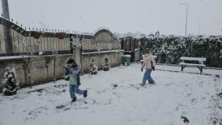 Kayseri'de lapa lapa kar yağdı