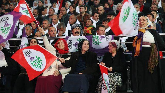 HDP kongresinde kadınlar