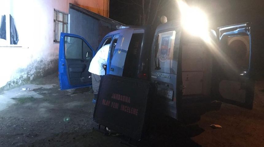 Sakarya&rsquo;da kayınbirader dehşet sa&ccedil;tı: 3 &ouml;l&uuml;, 1 yaralı