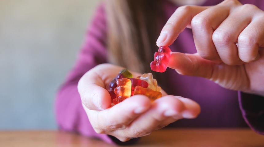 Jelibon nasıl ve neyden yapılır? Jelibonların içinde ne var?