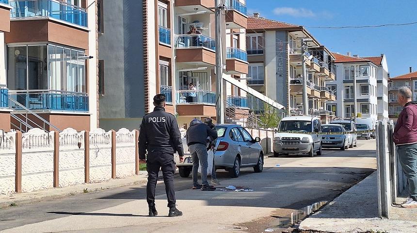 Yer: Afyonkarahisar! Eşini tabancayla öldürüp, intihara kalkıştı