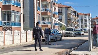 Yer: Afyonkarahisar! Eşini tabancayla öldürüp, intihara kalkıştı