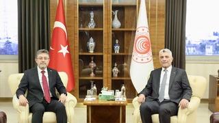 Bakanlar Bolat ve Yumaklı tarım politikaları ve ihracatı masaya yatırdı