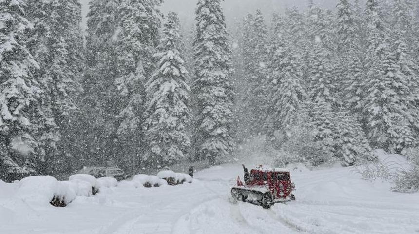 Karabük'te kar etkili oldu! Mahsur kaldılar