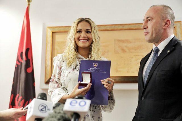 Rita Ora Kosova'nın 10'uncu bağımsızlık yıldönümünde konser verdi