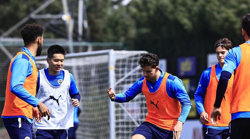 Fenerbahçe'de yol ayrımı! Sözleşmesi fesh edildi