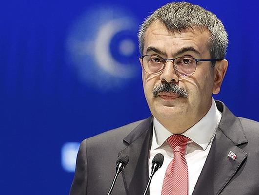 CHP'li isimden Bakan Tekin'e sert sözler! "O koltuktan kısa süre sonra kalkacaksın"