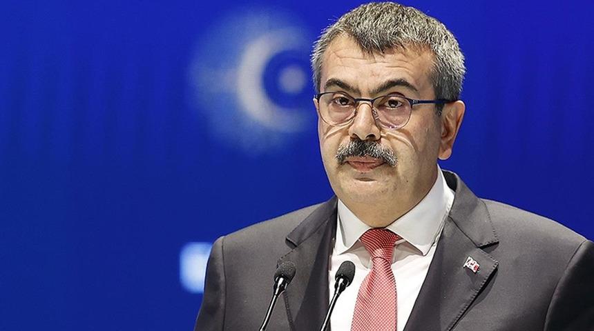 CHP'li Deniz Yücel'den Bakan Tekin'e sert sözler! "O koltuktan kısa süre sonra kalkacaksın"