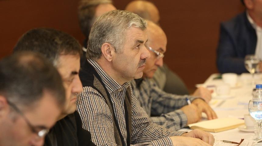 Başkan &Ccedil;elik, "&Ccedil;ok &ccedil;alıştık, &ccedil;ok &ccedil;alışacağız"