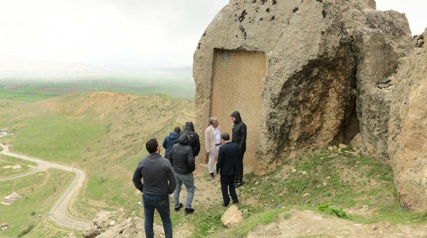 Palu Kalesi’nde arkeolojik kazı için hazırlıklar başladı