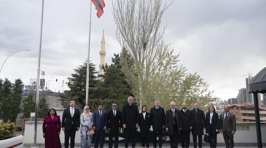 Maldivler'in Ankara Büyükelçiliği açıldı! Bakan Ersoy: "Halklarımız arasında kültürel köprüler inşa etmek için çalışmaya devam edeceğiz"