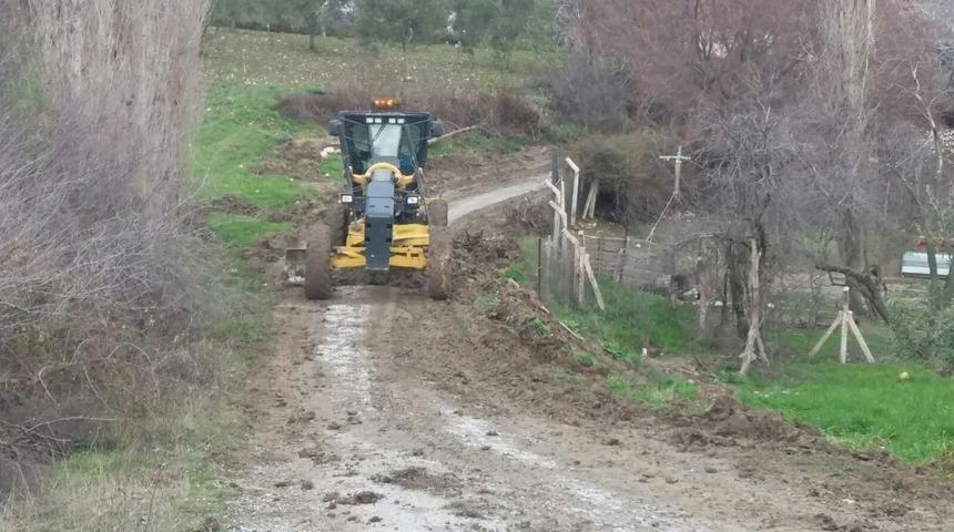B&uuml;y&uuml;kşehir engelli kadın i&ccedil;in yolları d&uuml;zeltti