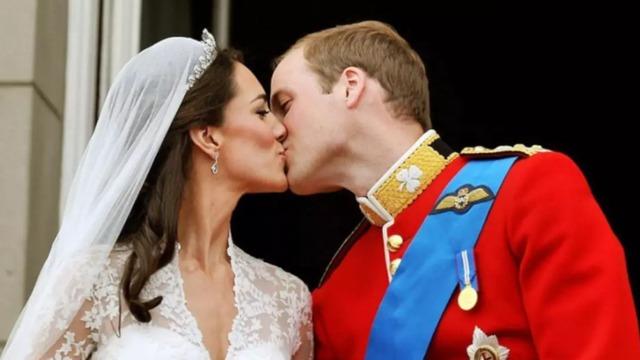 Kate Middleton'ın 13 yaşında canlandırdığı sahne, gelecekten haber vermiş!