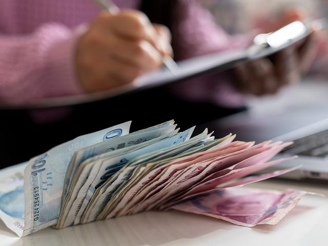 Kredi faizlerinde rekor artış! Uzman isim 'Cazip hale gelmesi için...' diyerek açıkladı, 1 yıl süre verdi 'Rekabetçi koşullar sağlanmalı'