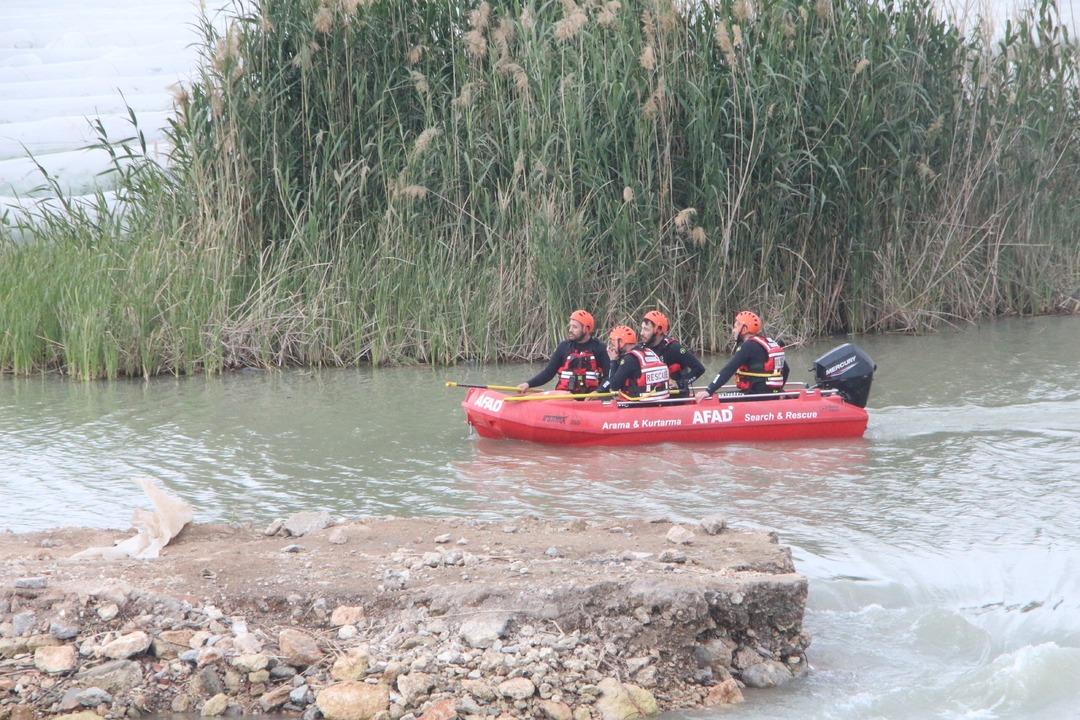 Türkiye iyi haber bekliyor! Küçük Cumali nin terliği bulunmuştu, annesinin gözü yaşlı... 2