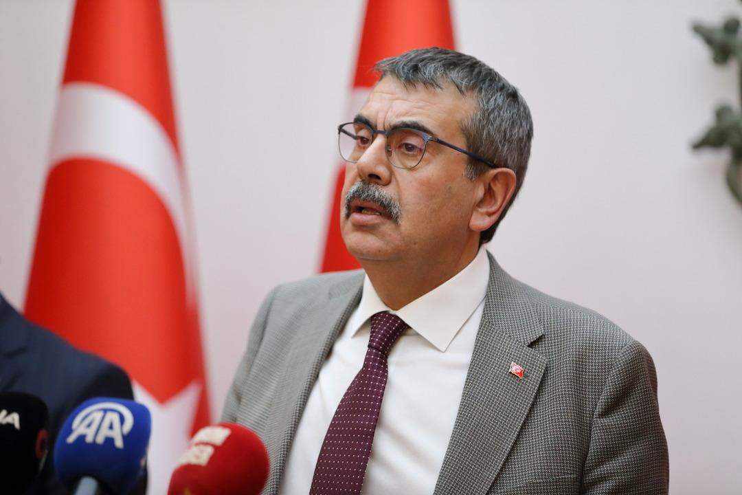 Öğretmen atamaları tartışılırken Bakan Tekin den gündem yaratacak proje okul çıkışı! "Böyle bir kaosa yol açamam" 4