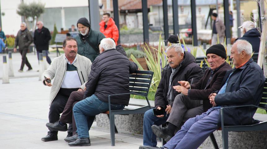 Emekli dönüyor, çalışan gidiyor! Bir il bunu konuşuyor... Rakam kafa kafaya geldi 'Az geliyor demek'