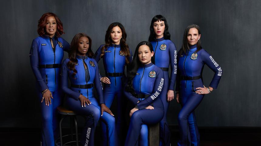 Uzayda kadın gücü! Katy Perry uzay yolunda: Yolculuk hakkında şarkı yazacak! Blue Origin’den tarihi fırlatma...