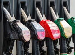 Akaryakıta beklenen zam geldi! Araç sahipleri bunu bekliyordu, pompaya gece yarısı yansıdı... Motorin, LPG ve motorinde fiyatlar ne kadar?